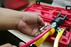 为给组装磷酸铁锂电池充电安德森插头接线，买了压线钳，值得吗？