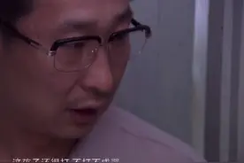 熊孩子调皮捣蛋，父母思想教育不起效，忍无可忍怒打孩子