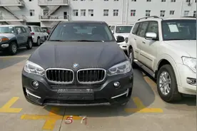 18款中东宝马X5库存两年3.0T动力十足经典直列六缸