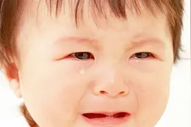 宝宝指甲凹陷(匙状指)是因为缺钙？真相可能是缺铁性贫血视频封面