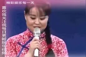 农村女孩偷拿家里的钱去唱歌，一曲后惊艳四座，妈妈称没白拿。视频封面