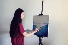 何捷高调表白妻子，张馨予作画一脸认真，老公镜头下老婆分外迷人视频封面