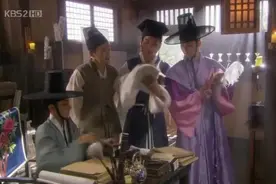 成均馆绯闻：虚惊一场，还以为具容河真的认出允熙是女扮男装