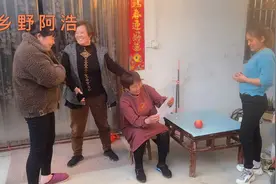 农村媳妇意外怀孕不想要，拿着检查单去找婆婆，听听婆婆怎么说视频封面