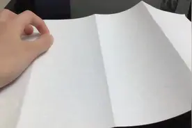 今天来教大家做卡片视频封面