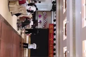 第一实验小学144班谢师现场。视频封面