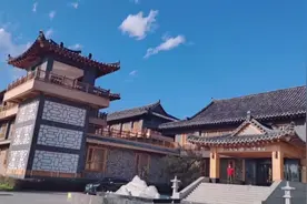 边境“东方第一村”朝鲜族建筑景色美丽