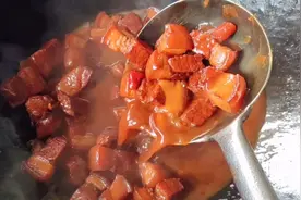 厨师长教你萝卜红烧肉的家常做法，步骤详细，软烂入味，肥而不腻视频封面