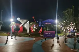 赣州滨江公园，情侣约会的好地方。视频封面