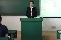 男生玩游戏女生重要还是游戏重要？