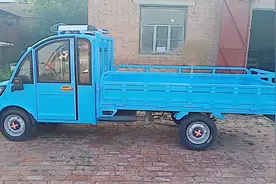 看了这款低速电动四轮车，小伙伴们都惊呆了，拉货就找它。视频封面