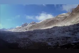 四川白玉，距离成都仅有900公里，开车要三天时间才能到视频封面