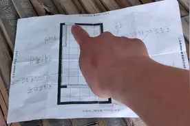 地砖缝对大门正中，业主说这样不吉利，要求重新设计，涨见识了