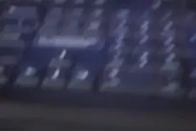 电脑版生死狙击教学。