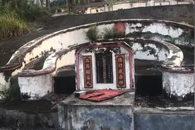 实拍茂名高州，乐于善举富翁刘杰夫的大祖墓，带你们去参观一下