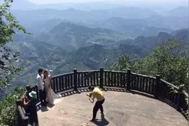 重庆离主城200多公里的森林氧吧，海拔1500米的摩围山，避暑洗肺
