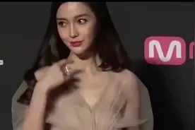 素质是装不了的,baby在跑男中喝完酸奶的空瓶子，你注意到了吗？视频封面