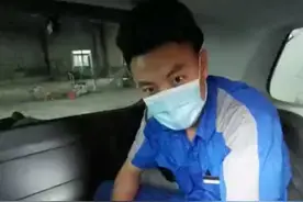 如何从车内打开后备箱