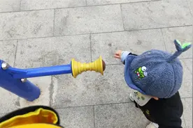 婴儿辅食，胡萝卜鸡蛋面