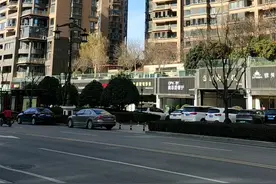 西安曲江，著名演员张嘉译住这里。。。。