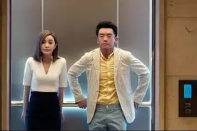 心机女伊泽故意做到郑恺身上去了，郑恺乐开了花：tback！