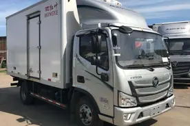 四米二车型中轻拉快跑的两款车，福田欧马可奥铃和江淮帅铃江铃。