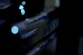 每天一首好听的歌《心痛2009》