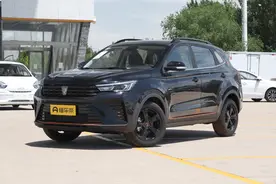 评测上汽荣威RX3，配1.6L发动机，气质外观，优越空间图片