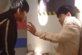 王俊凯在戏中拼命救王源，源儿醒来后含泪说完这句话，就走了