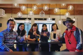 温哥华耶鲁镇视频播主聚会参观专业录音工作室视频封面