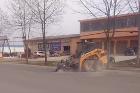 鲁山县s231省道刚修好的路，好好的路这是修路还是专门破坏呢?视频封面