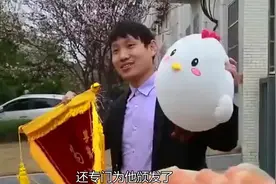小伙玩蚂蚁庄园，两年持续“喂鸡下蛋”，支付宝给他寄1256颗鸡蛋视频封面