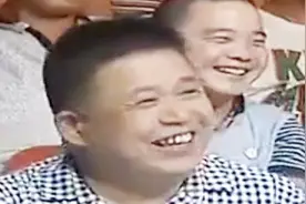 卖车大姐参加完节目，客户买车都找她，同事真是有苦难言视频封面
