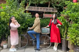 云南之行，有趣的多人合影，拍照姿势分享