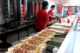 速度！超快！帅哥一个人完成了那么多！美女尖叫了！