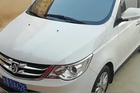 2015款宝骏730  开了4年多了   给大家说说车的质量视频封面