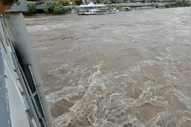 黄河兰州段涨水迅猛，快来看看涨了多少？大家注意安全哦！视频封面