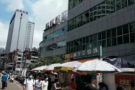 网友都说南宁交易场要拆迁了，是真的吗？看看那里的老板怎么说？视频封面