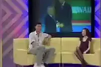 采访贫困生鲁豫:“为什么不吃肉呢？是因为不爱吃吗？”贫困生:贵