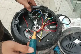 苏泊尔电饭锅煮饭灯不亮，师傅教你换个开关，只要2块钱