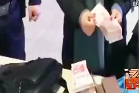 “马大哈”旅客遗失背包，里面装着十万现金，安检员捡到物归原主视频封面