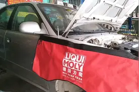 起亚千里马跑起来右前轮嗡嗡响是什么原因，还有尾气年审不过关视频封面
