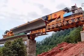 原来高铁桥梁是这么安装的👍👍👍