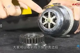 为什么有的吹风机尾部会把头发吸进去呢？真相特工现场实验告诉你