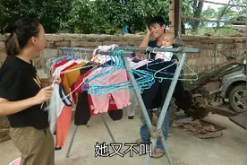 七个多月的女儿开口叫爸爸，小伙为何却不高兴，怎么回事？