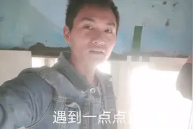 小王，贴厨房墙砖门头出现小条不用水泥用胶带粘，原来是有原因的