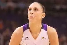 颜值球技，WNBA赛季十佳球，女乔丹陶乐西漂移三分，玛雅极限拉杆