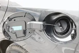 油箱有气压过大，油箱“嗡嗡”的声音是什么原因呢？一般都是它！