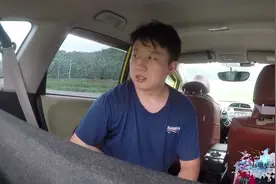 小伙自驾游，停好车打开后备箱，就是带花园的小房子