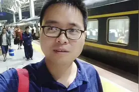 在绿皮火车上站了七个小时是什么感受？国际车展空架南昌是否去看视频封面